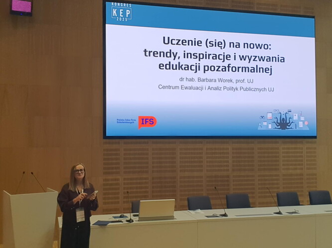 Barbara Worek na Kongresie Edukacji Pozaformalnej