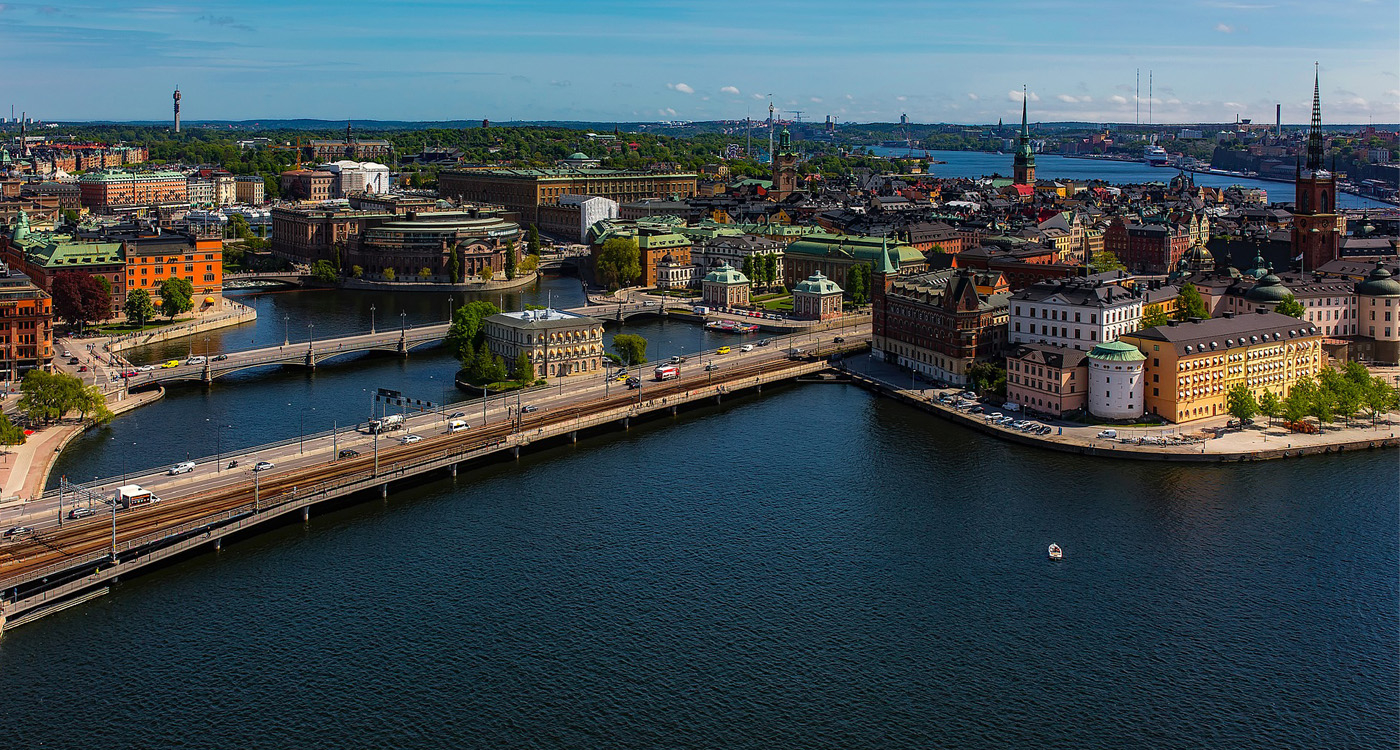 Wakacje z dofinansowanymi szkoleniami. Sprawdź nowe nabory w regionach