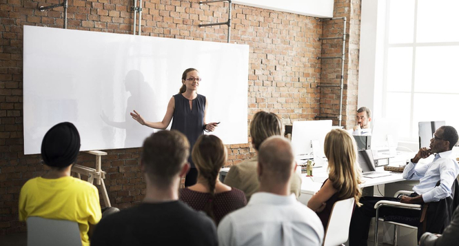 Młodzi, globalni i dobrze przygotowani. Jak 800 mln zł Funduszy Europejskich z PARP wpłynie na...